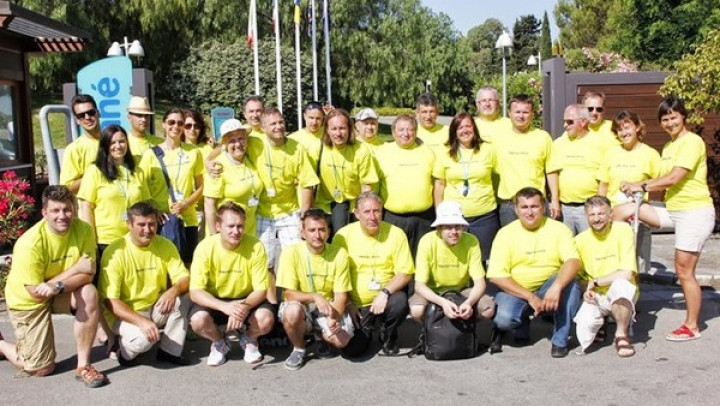 Sodelavci radia in Kompasa ter šoferji