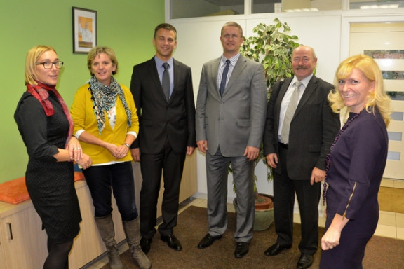 Dr. Katerina Čeh, Mateja Mikec, Mitja Terče, Dragan Šibanc in voditeljica