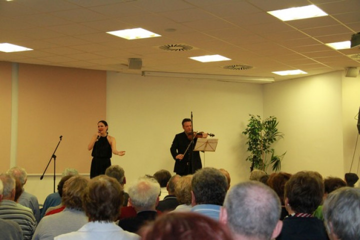 Mini počitnice, maksi koncert