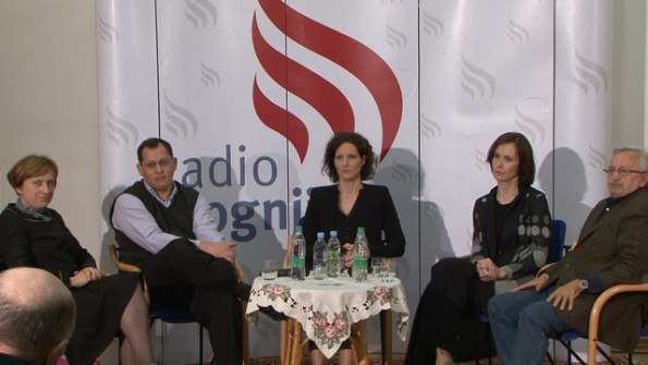 Udeleženci okrogle mize Radia Ognjišče v Šentjerneju
