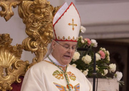 Škof Metod Pirih