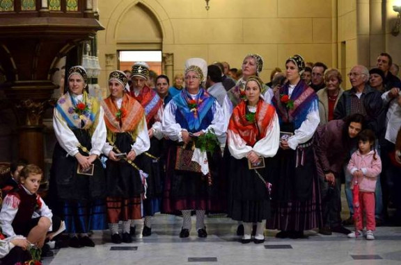 Narodne noše v Lujanu