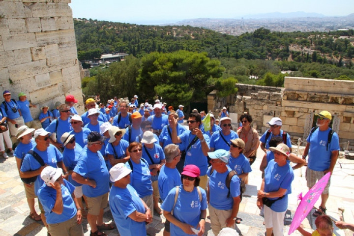 Kompasovi vodiči počitnikarjem razlagajo zgodovino akropole