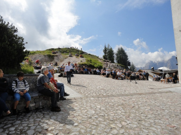 Višarje 2014, zbrano ljudstvo