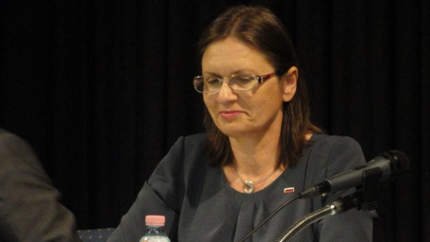 Dr. Andreja Valič Zver