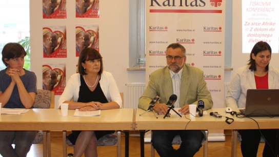 Predstavitev projekta Za srce Afrike in akcije Z delom do dostojnega življenja; foto: ARO