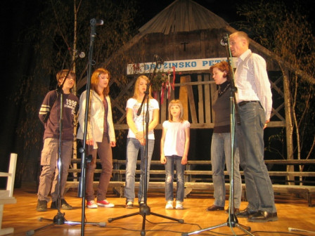 Družina Istenič iz Logatca