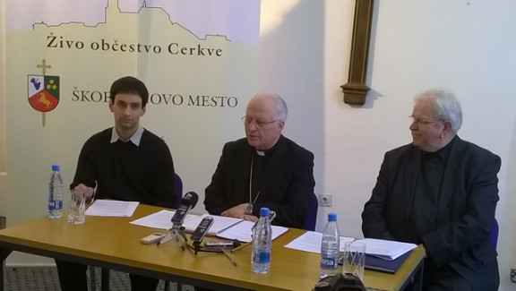 Škofijski tajnik Janko Pirc, škof Andrej Glavan in dr. Janez Gril