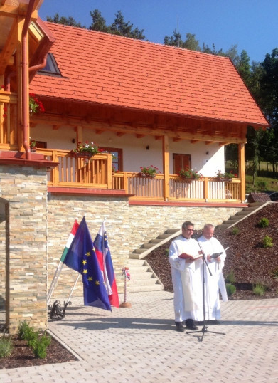 Blagoslovitev vzorčne kmetije v Porabju