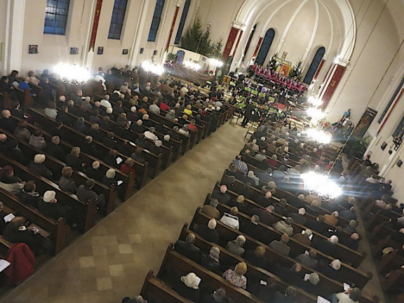 Lep odziv na božični koncert tako slovenskih rojakov kakor tudi domačinov