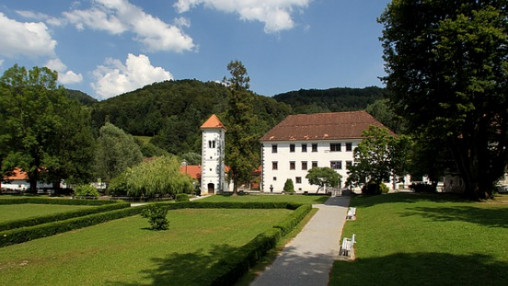 Krajinski park Polhov Gradec