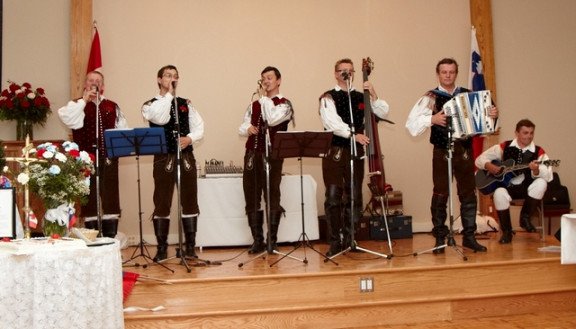 Praznovanje v društvu Sava - Breslav - ans. Bitenc