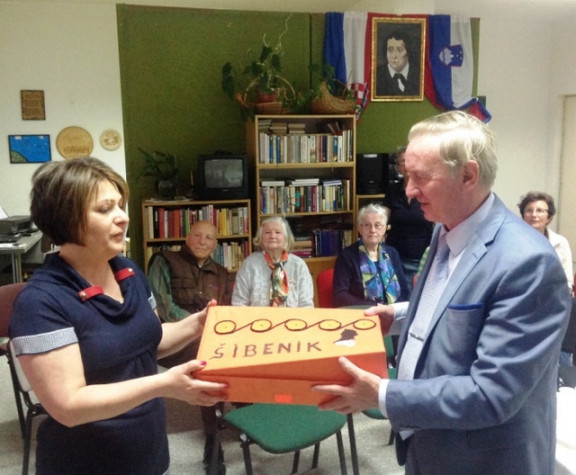 Minister Žmavc in Karmen Donđivić predsednica SD France Prešeren Šibenik