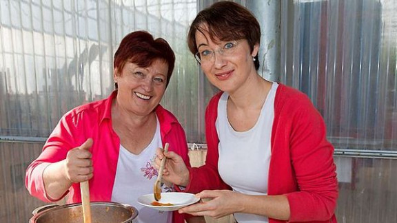 Mojca Koman z mamo Marijo Merljak