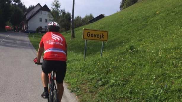 Grizli so kolena