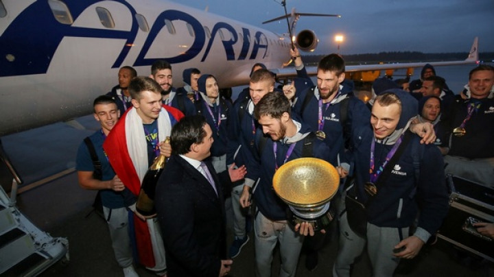 Adria je z velikim zadovoljstvom zlate fante pripeljala v Slovenijo, foto: Saša Despot