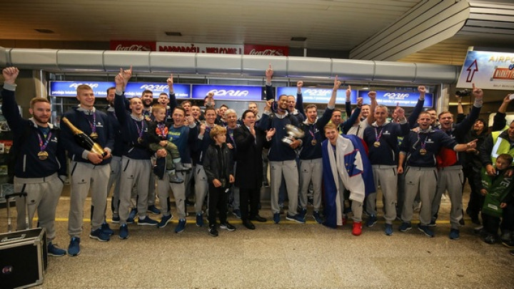 Košarkarski junaki so se z zlatimi črkami zapisali v slovensko zgodovino moštvenih športov, foto: Saša Despot