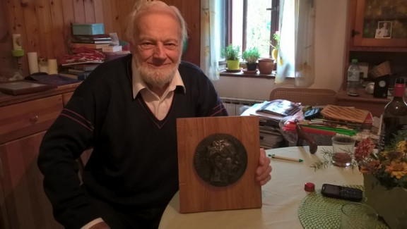 Tomaž Pavšič s Peterlinovo nagrado 2017