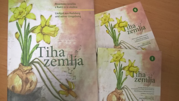 Knjiga in zgoščenki Tiha zemlja