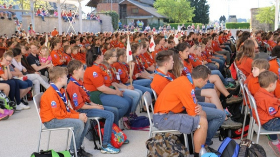 Skavtinje in skavti ljubljanske regije so se pri sveti maši na Brezjah povezali tudi s svojimi sestrami in brati, ki so se zbrali na Ptujski in Sveti Gori