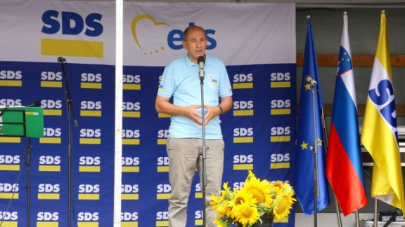 Janez Janša na taboru SDS