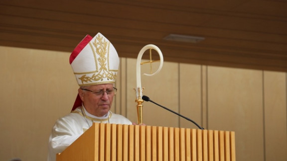 Škof Andrej Glavan
