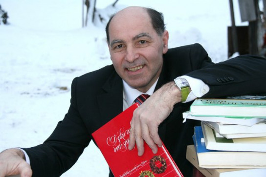 Dr. Engelbert Logar in knjiga iz serije Vsaka vas ima svoj glas
