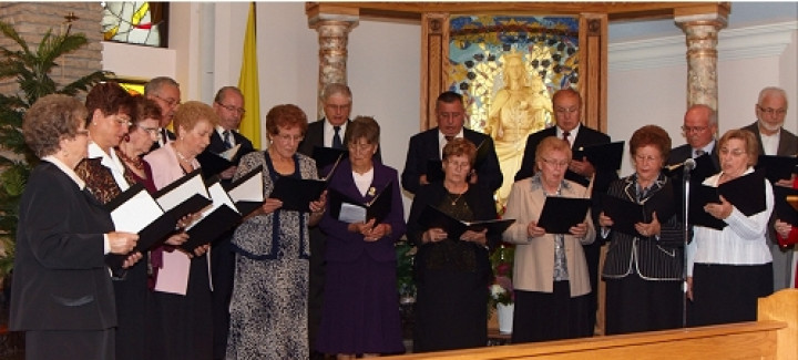 Slovesnost je polepšal domači pevski zbor