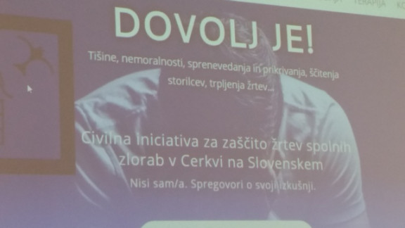 Spletna stran Dovolj.je