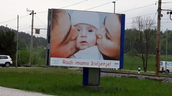 Plakati Zavoda Živim po Sloveniji
