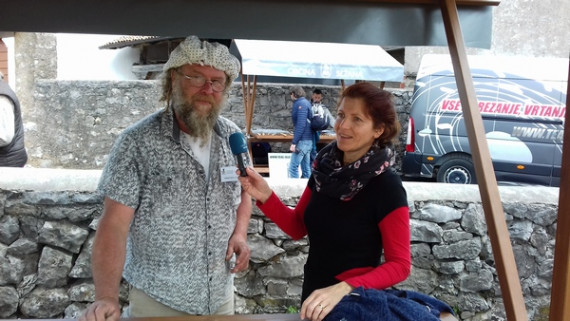 Damjan Švara, akademski kipar v pogovoru za Mladoskop na Festivalu kamna