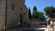Pred svetiščem opatije Santa Maria del Patire