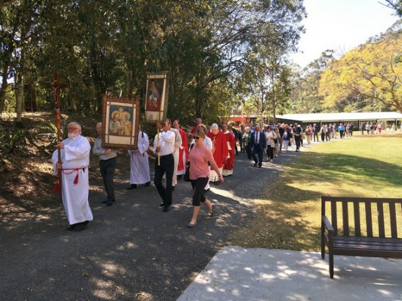 Procesija v Marijini dolini