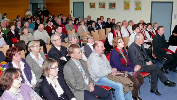 Pozorni poslušalci ob slovenskem kulturnem prazniku