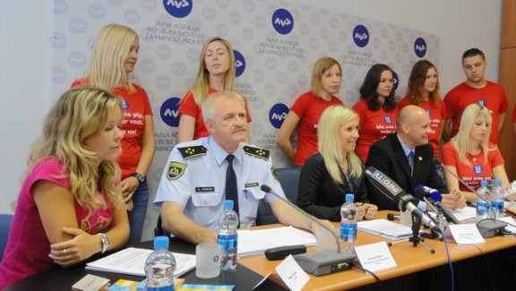 Maja Zorman, Anton Hribar, Vesna Marinko, Robert Štaba in Lidija Pečjak