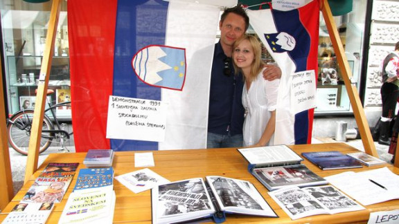 Dobrodošli doma ob 20. obletnici samostojne Slovenije, štant Slovenske katoliške misije na Švedskem