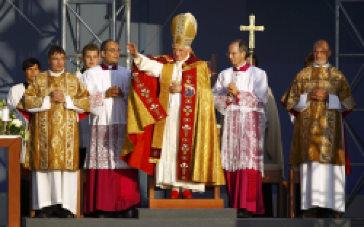 Benedikt XVI. v Etzelsbachu