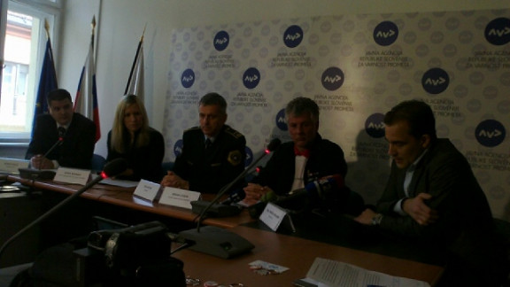 Sodelujoči na novinarski konferenci Javne agencije RS za varnost prometa; foto: PG