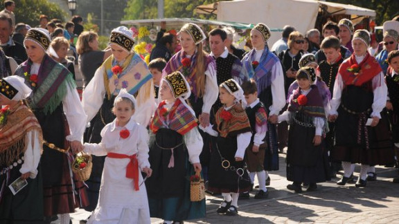 Romanje v Lujan se je po maši nadaljevalo s procesijo