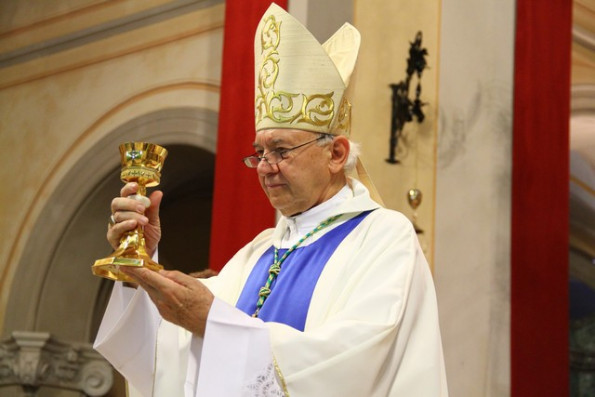 Sveto mašo je daroval škof Jurij Bizjak