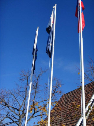 Dvigovanje zastav v Melbournu