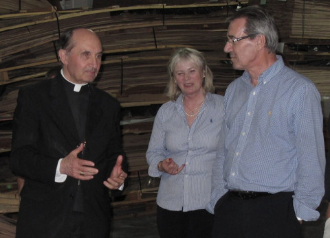 Ludvik in Marija Mak ob obisku nadškofa Franca Krambergerja