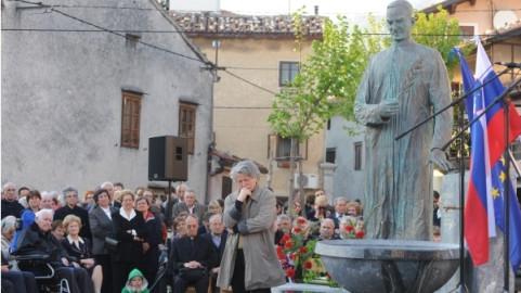 Blagoslov spomenika Filipu Terčelju - kipar Mirsad Begić