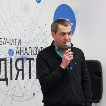 Mykhaylo Melnyk med predavanjem na Socialni akademiji v Kijevu
