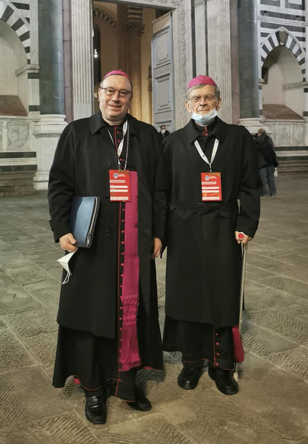 Nadškof Alojzij Cvikl in škof Stanislav Lipovšek v Firencah
