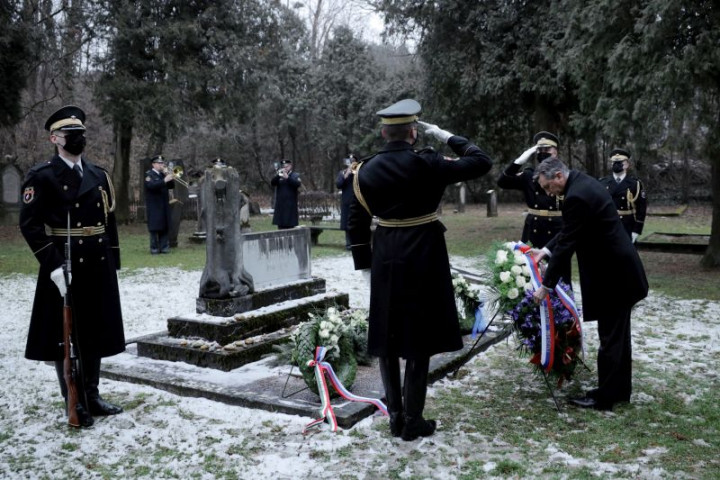 Predsednik republike Borut Pahor je položil venec na judovskem pokopališču