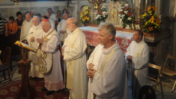 Kardinal Rode med izseljenskim duhovniki