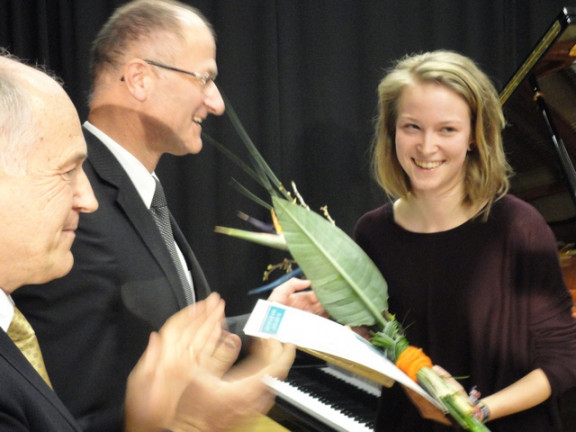 Lena Kolter je prejela nagrado govorniškega natečaja