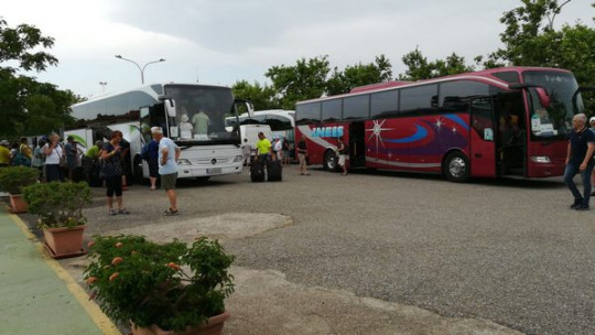 Avtobusi pripravljeni na odhod