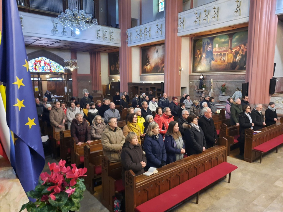 Predstavniki gibanja iz vse Slovenije so se Bogu zavhalili za dar karizme edinosti